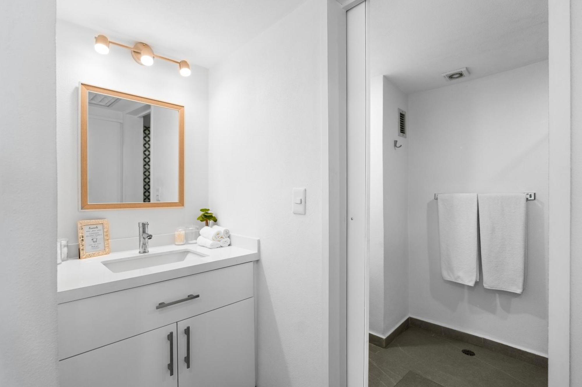 Luxury Condo Just Steps Away From The Beach! Puerto Vallarta Bagian luar foto