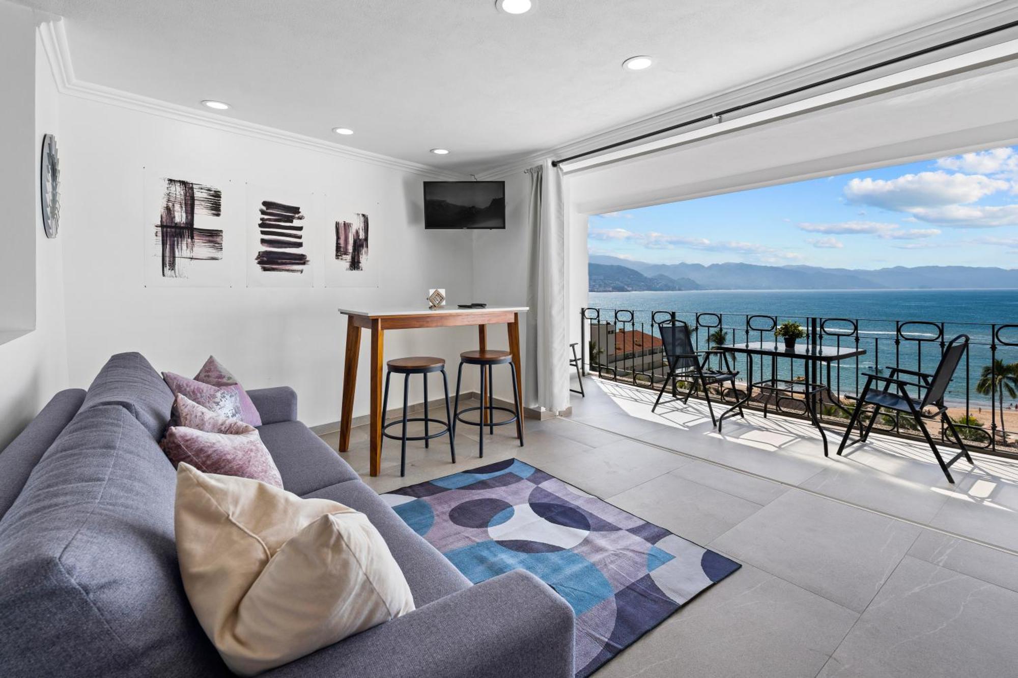 Luxury Condo Just Steps Away From The Beach! Puerto Vallarta Bagian luar foto